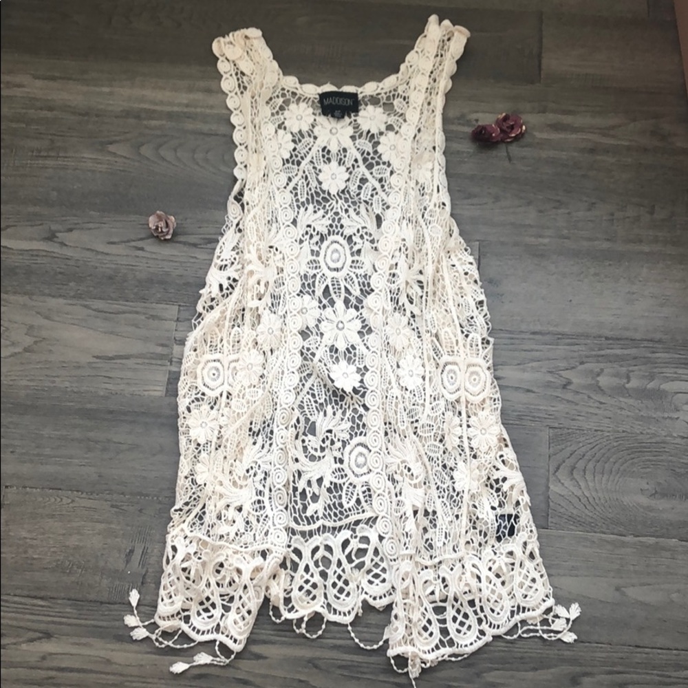 🌺3/$30🌺Maddison | Cream coloured crochet vest
